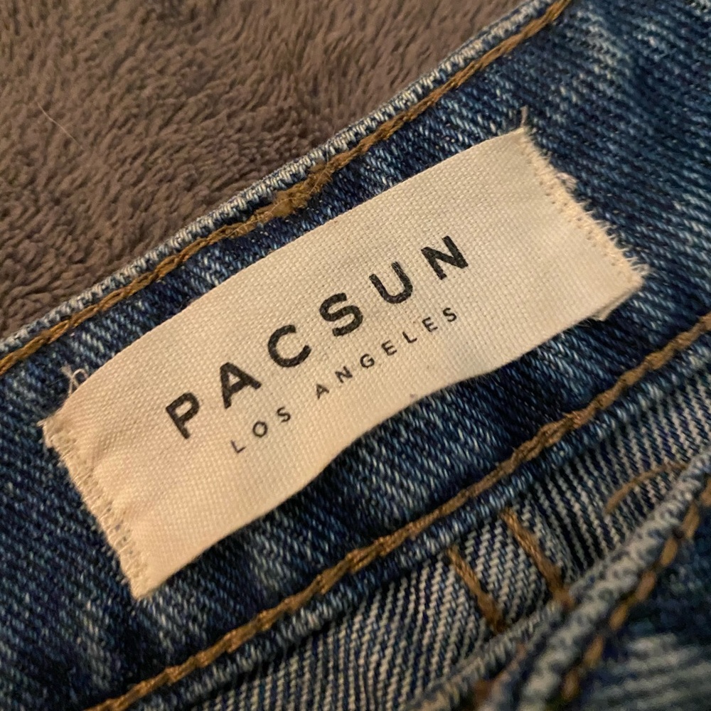 PacSun Ripped Mom Jean - Picture 3 of 6